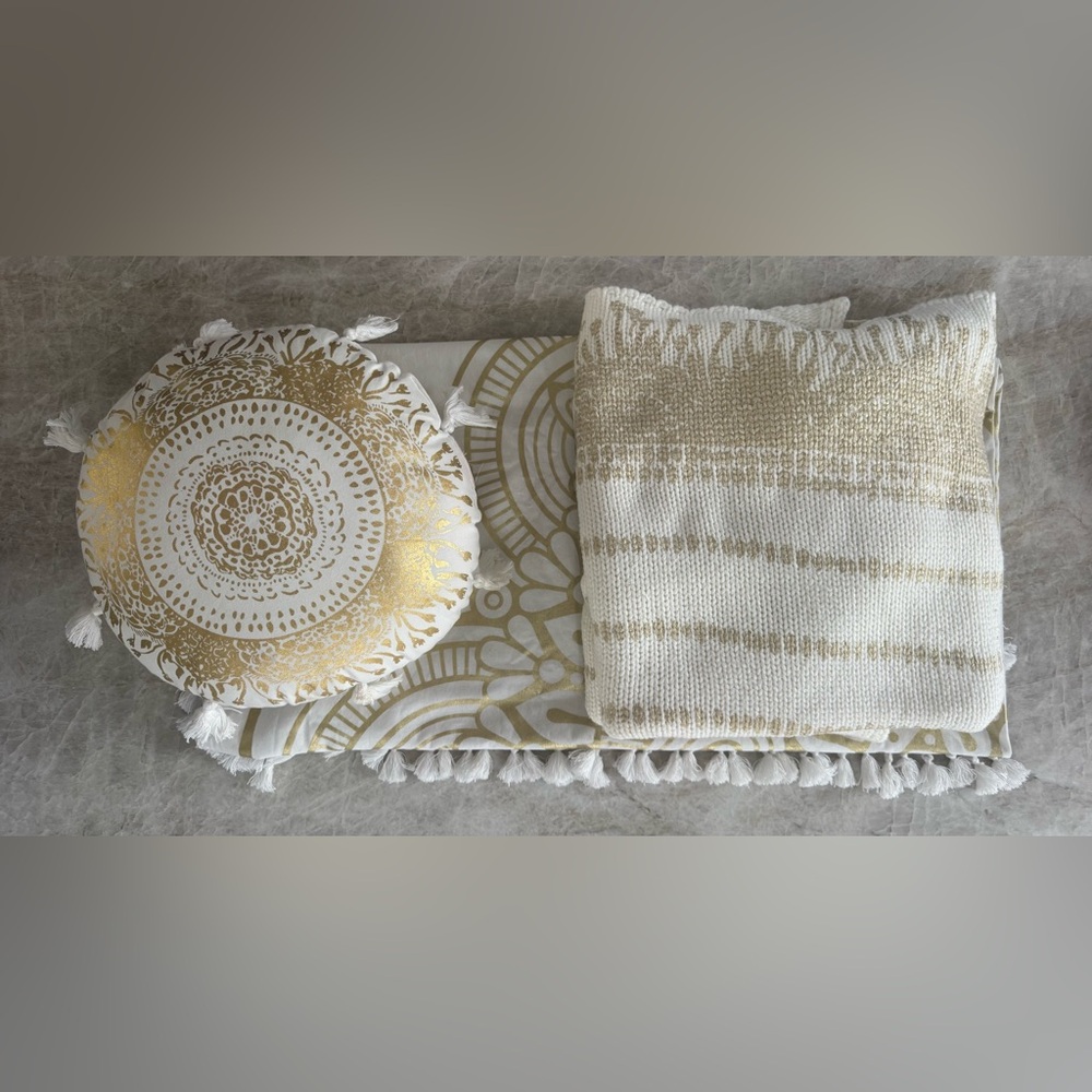 Lilly Pulitzer/Pottery Barn Teen 3 Pc Set, Gold/Cream